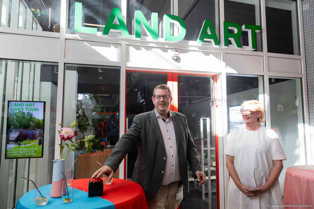 Bezoekerscentrum Land Art Centraal geopend op Station Lelystad Centrum