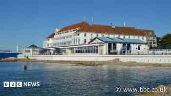 Plans to demolish Sandbanks hotel rejected