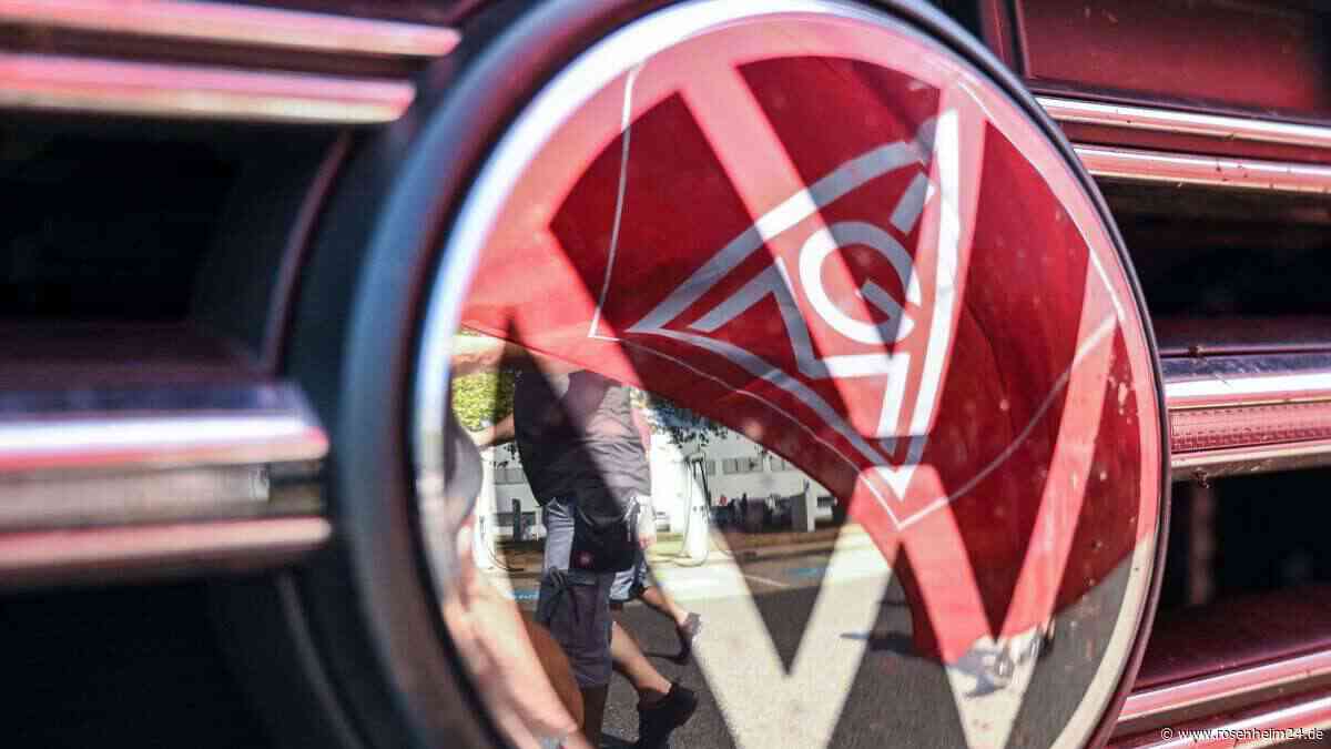VW kündigt Tarifverträge: Was heißt das für Beschäftigte?