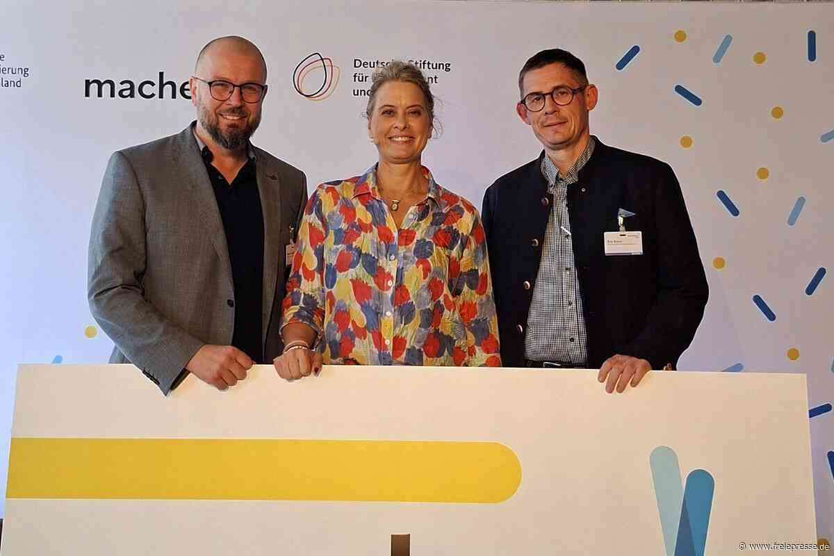Mittelsächsisches Treffen bei Preisverleihung im Berliner Fußballstadion