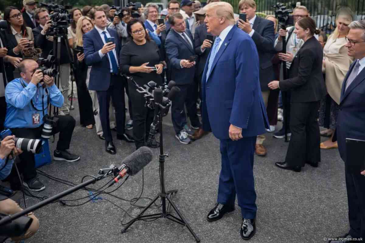 Trump's Bizarre Standing Position Goes Viral as Viewer Says 'Something's Definitely Wrong With That Leg'
