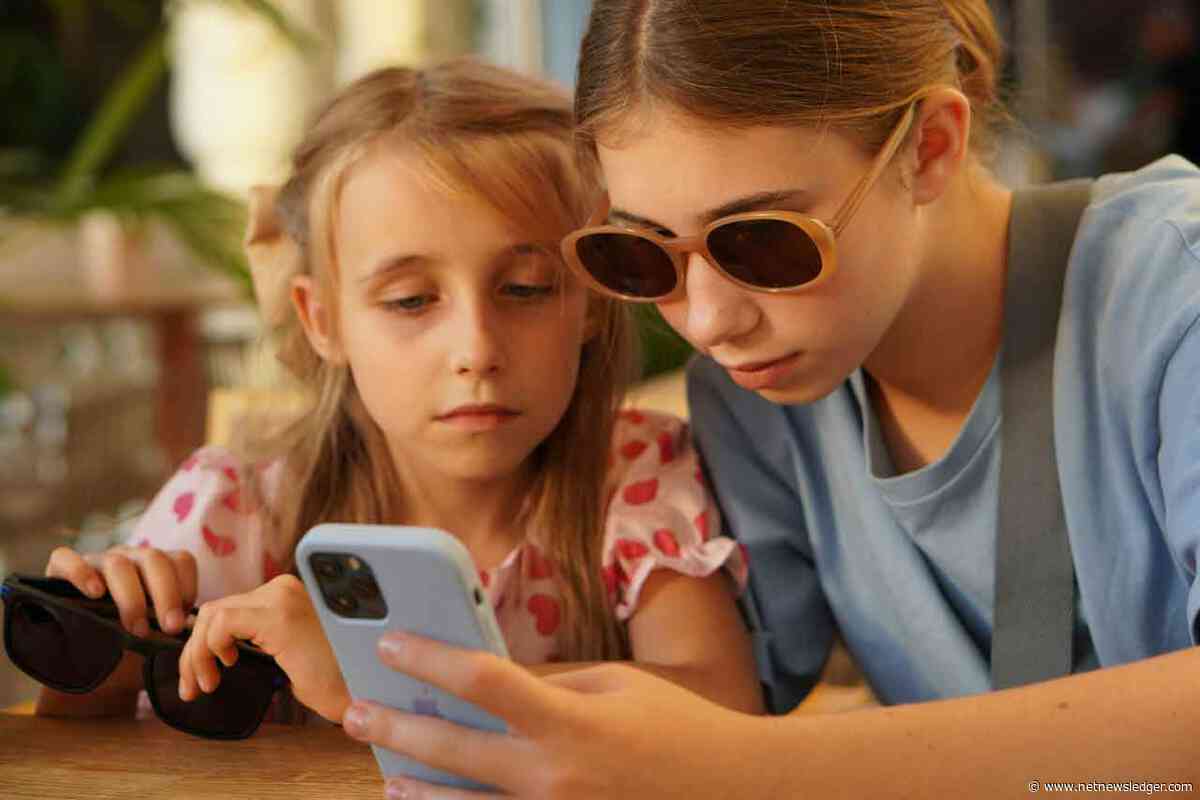 It’s Time to Get Your Kids Off Social Media, and Here’s How to Do It