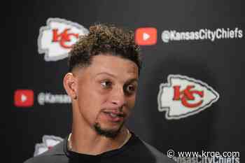 Patrick Mahomes shares sweet moment coaching son Bronze on the baseball field