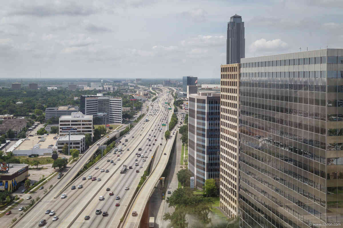 Court revives lawsuit after man died crossing 8-lane Houston interstate on foot