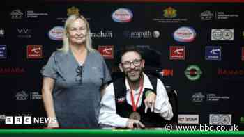 Para-snooker player missed flight over hoist issue