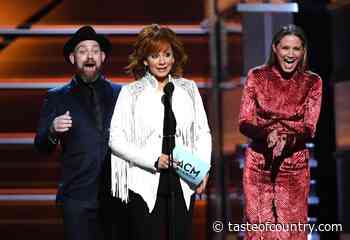 How a  Reba McEntire Song Inspired Sugarland's 'Stay'