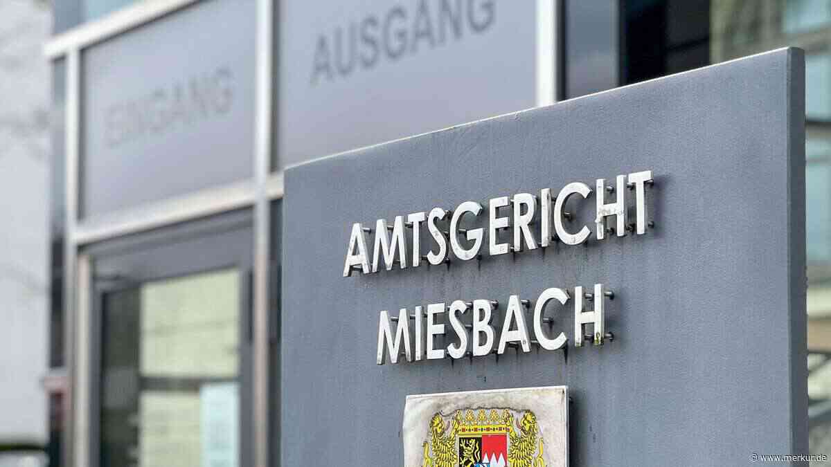 Freundin stundenlang gefangen gehalten: Holzkirchner bekommt Bewährungsstrafe