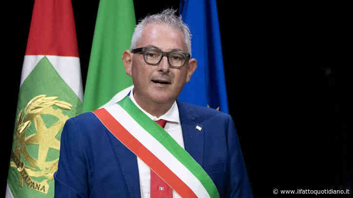 Unito civilmente al suo compagno, ma si oppone a patrocinare il Pride: il paradosso del sindaco FdI di Pordenone
