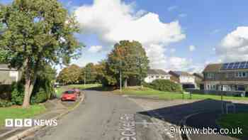 Evacuation as bomb unit checks 'suspicious' items