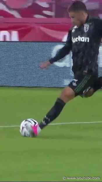 BEAUTIFUL SAVE  🔥#ligue1mcdonalds  #football #ligue1 #sports #footballshorts #foot #soccer #goals