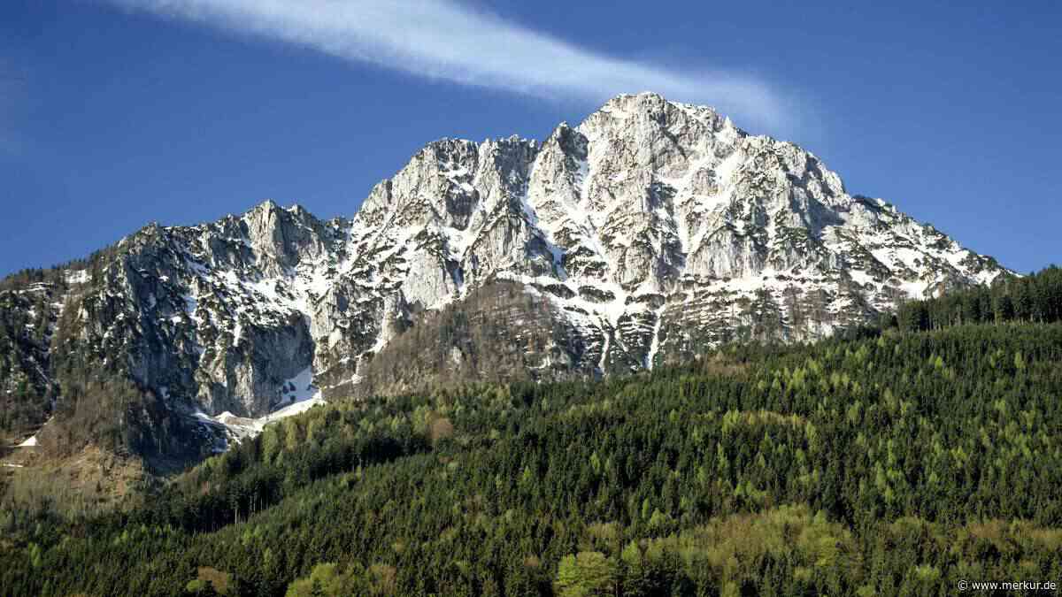 Tödlicher Bergunfall in Bayern: Österreicher stürzt in die Tiefe und stirbt