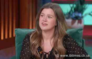 Kelly Clarkson 'Outs' Herself as an AI Fan, Except When They Compete With Her Songs in the Charts