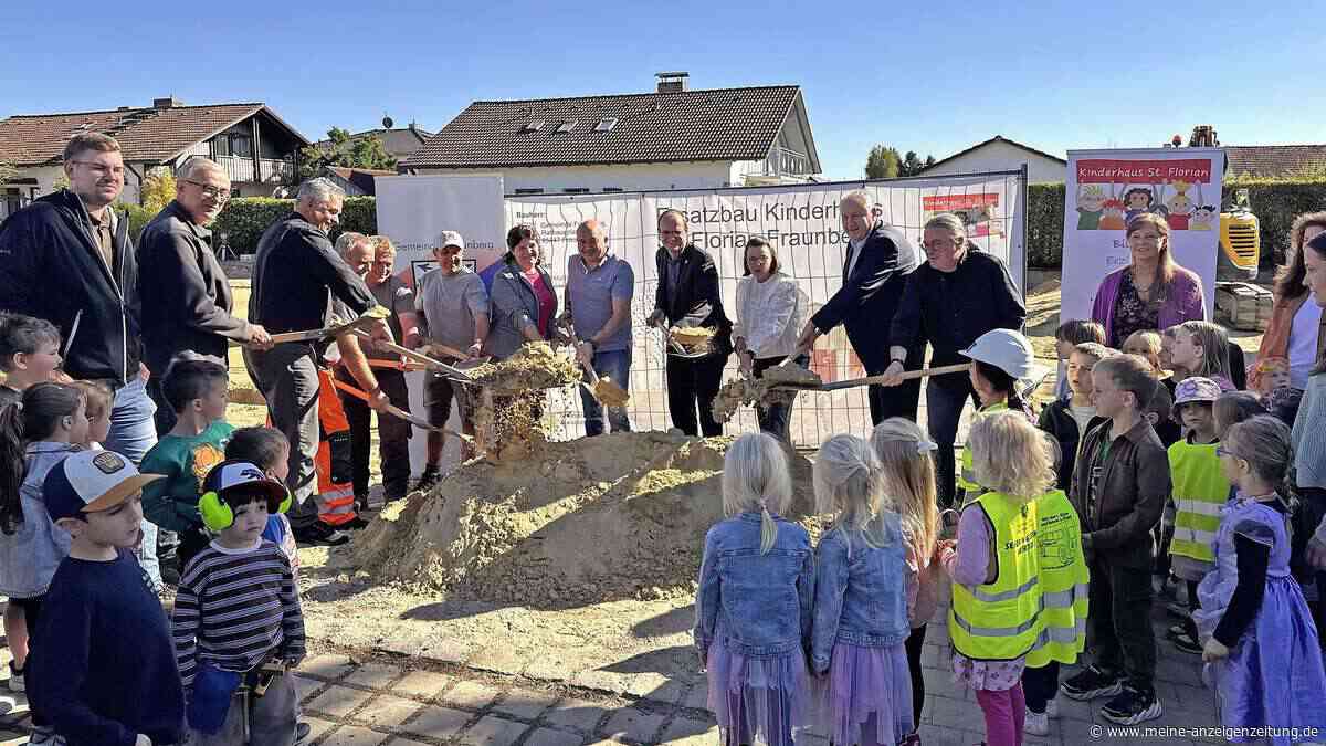 Kinderhaus St. Florian: Kinder singen beim Spatenstich