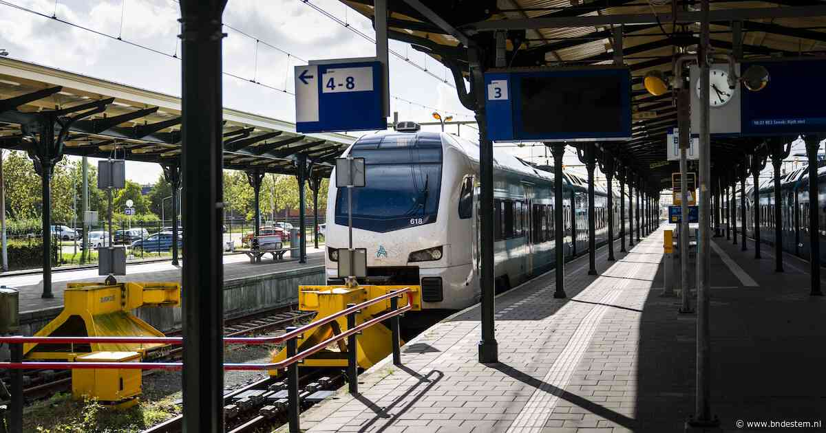 Vakbonden dreigen met één stakingsdag per week tot aan kerst in streekvervoer