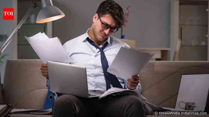 Psychology says people who never use their paid time off often share this one fear, and it has little to do with dedication