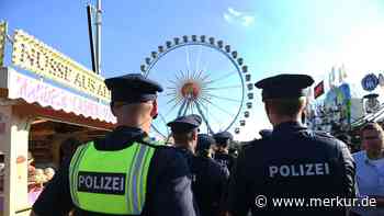 Im Wiesnzelt: Mann filmt Frau unter den Rock – Freundin handelt blitzschnell