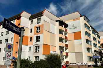 Neue Fassade als Hingucker: Wohnungsgenossenschaft verschönert Häuser in Crimmitschau