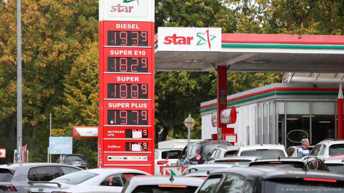 Nach Tankrabatt-Einführung: Verkehrschaos mit Unfällen vor Wolfsburger Tankstelle