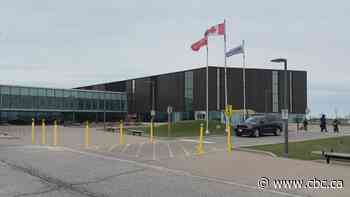 Candidates for Lakeshore mayoral debate talk infrastructure growth