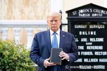 Trump Signs 'Super Intelligence' Pact as 'President of the Unites States;' Internet Did Not Miss the Irony