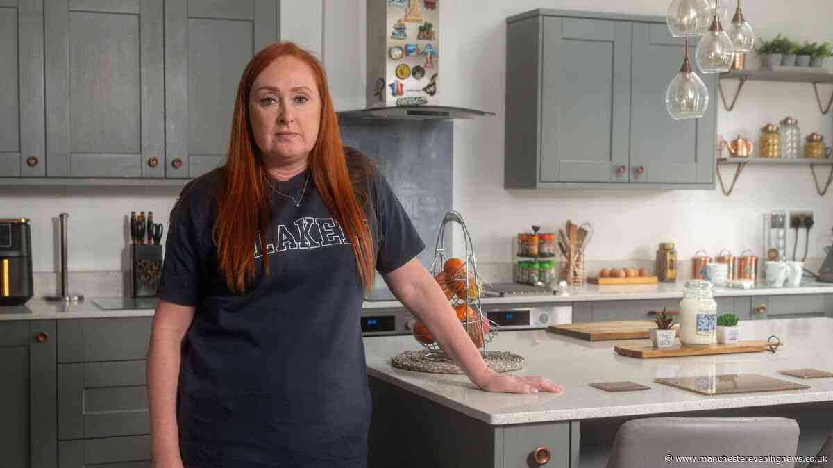 'A 200% failure risk': Failsworth woman who paid £60,000 for a new kitchen ordered to tear it down
