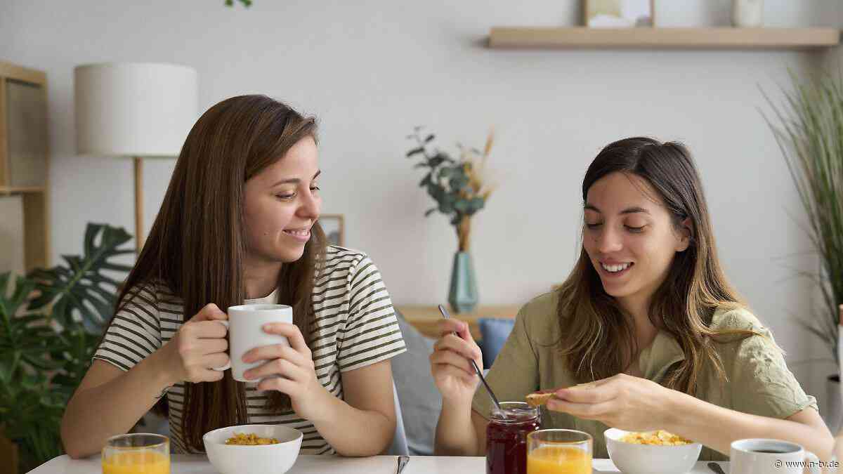 Effekte im Blut messbar: Warum essen in Gemeinschaft gesünder ist als allein