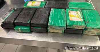Bemanningslid van vliegtuig betrapt met 18 kilo cocaïne in bagage op Schiphol