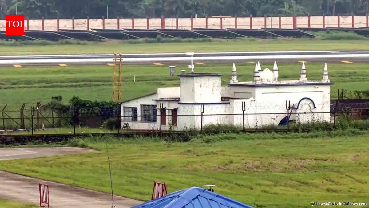 Kolkata airport mosque case: Calcutta HC starts hearing of prayer for access to 136-year-old mosque, matter to be heard again on Oct 7