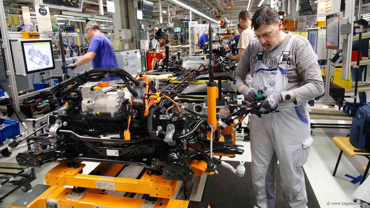 VW kündigt Tarifverträge: Was heißt das für Beschäftigte?