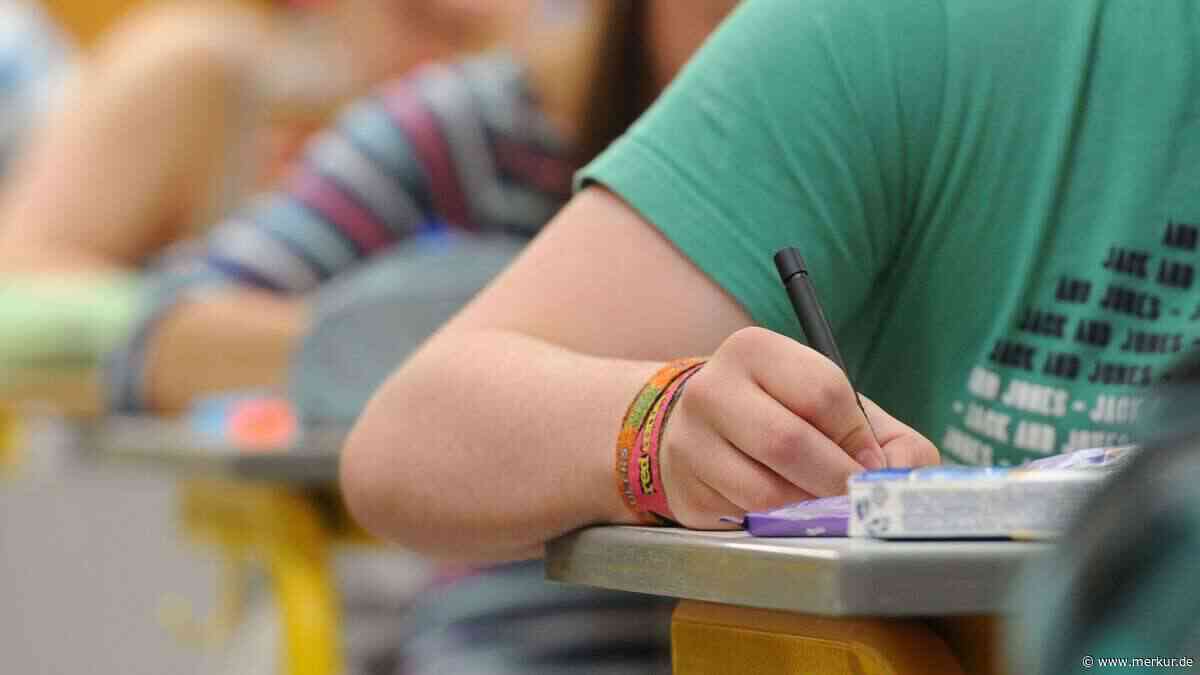 Panne an Schule: Mathe-Test für Bayerns Gymnasiasten zählt nicht – „Erneuter Vorfall bedauerlich“