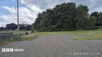 Unauthorised traveller site told it cannot stay
