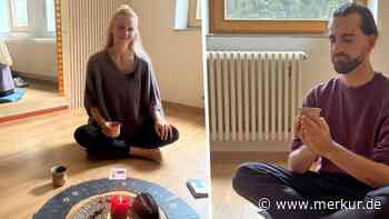 Ein Becher voll Entspannung: Echinger Yogalehrerin bietet Kakaozeremonien an – Wir machen den Test