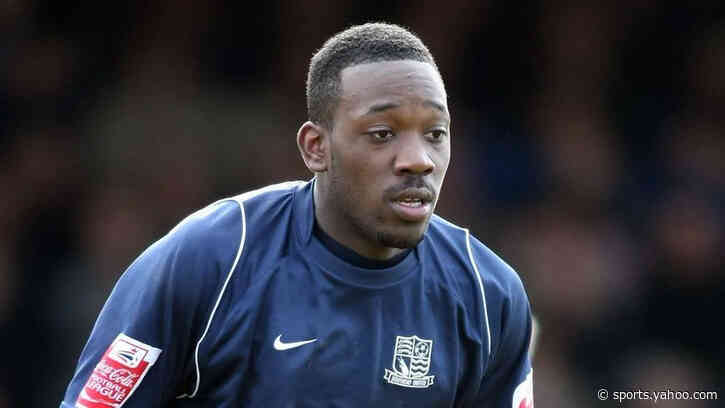 Former Southend striker Walker dies aged 38