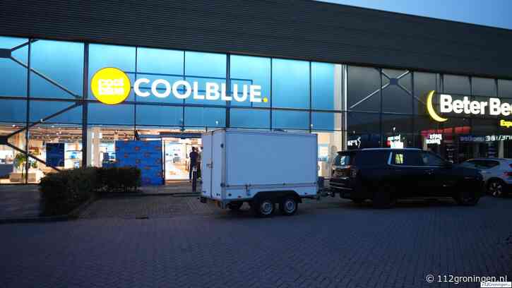 Gezocht: zwarte Audi model station na ramkraak bij Coolblue, geen buit !