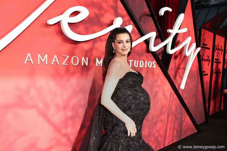 Anne Hathaway: Knicks, Oscar, Verity