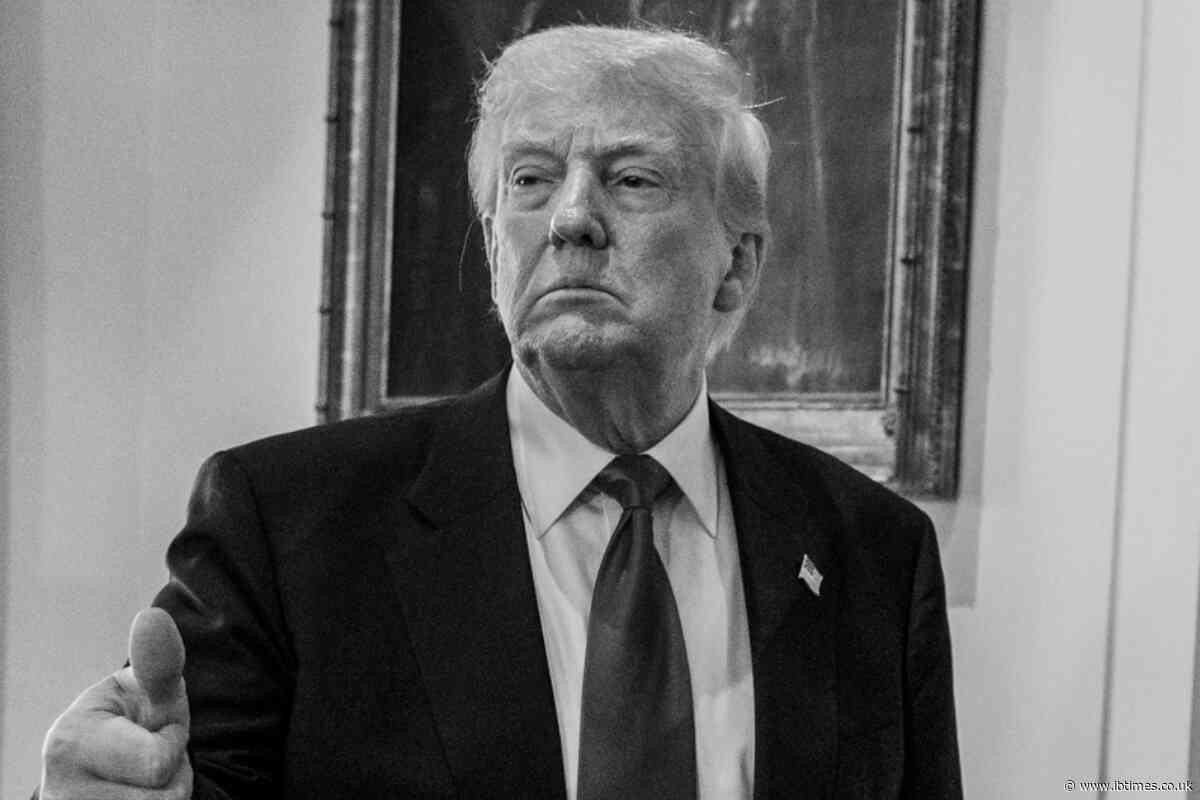 Donald Trump Hand Contractions Resemble Post-Stroke Muscle Spasms, Forensic Psychologist Claims