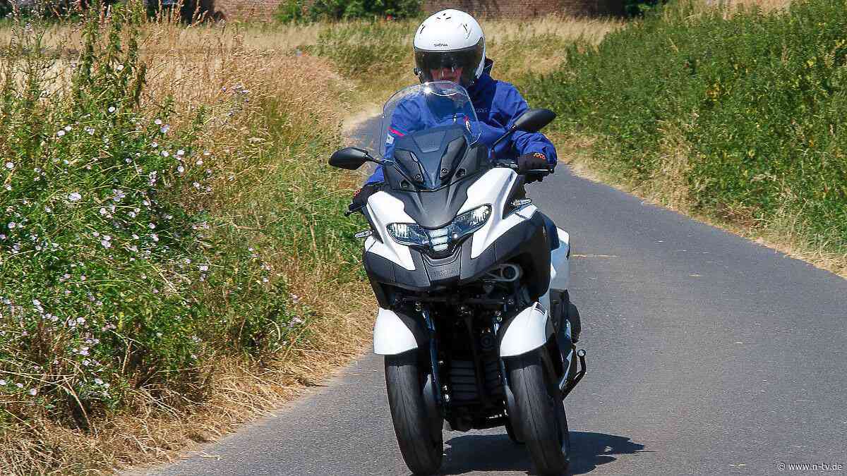 Erster Dreiradler mit Airbag: Yamaha Tricity 300 Airbag - der Windbeutel-Roller
