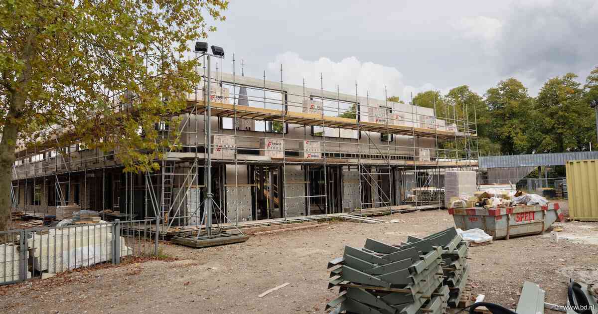 Bouw bij twee basisscholen ligt stil na faillissement aannemer, leerlingen in Eindhoven en Son in onzekerheid