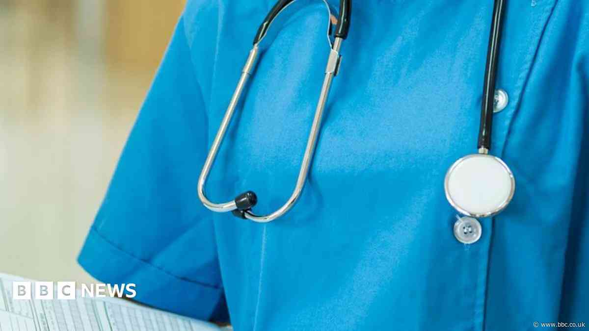 Nurse struck off for relationship with patient