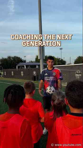 Mentoring the next generation of Houston soccer players at another successful Pro Player Series 🤘