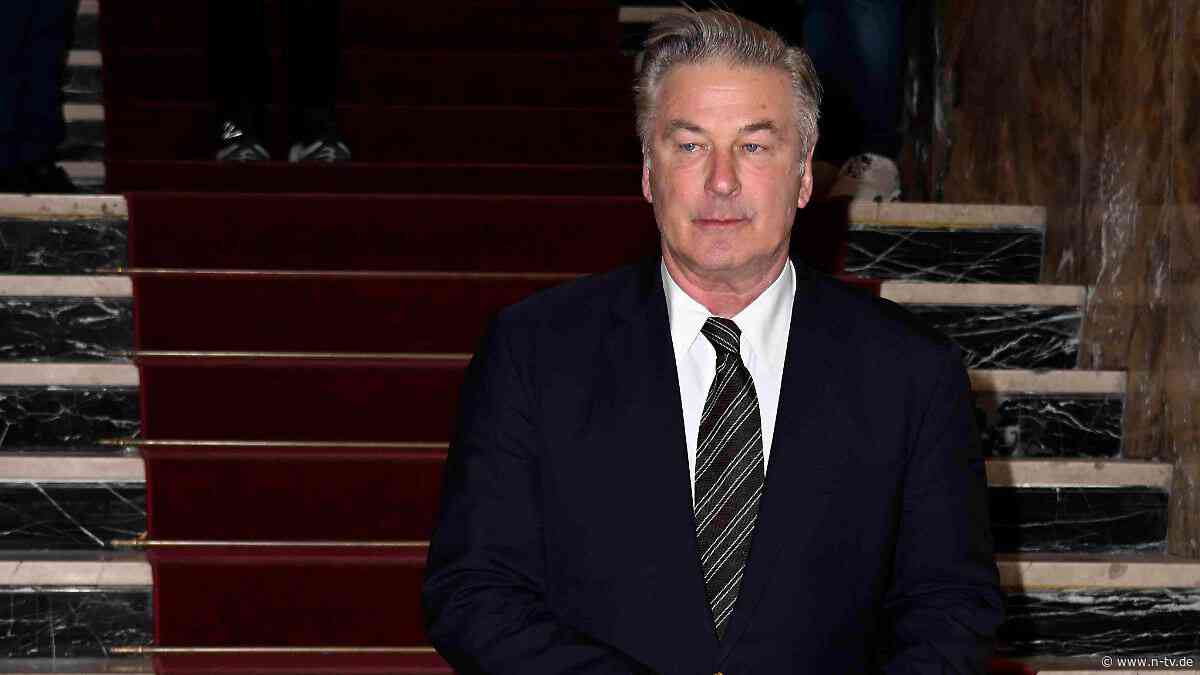 Klage gegen Ankläger: Alec Baldwin erleidet eine Schlappe