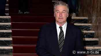 Klage gegen Ankläger: Alec Baldwin erleidet eine Schlappe