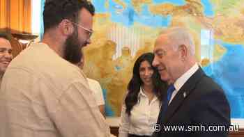 Israeli PM meets passengers from hijacked plan