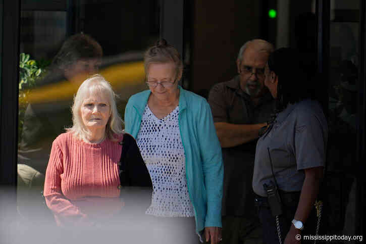 Christa Pike is alive a day after Tennessee’s failed attempt to execute her, her lawyers say