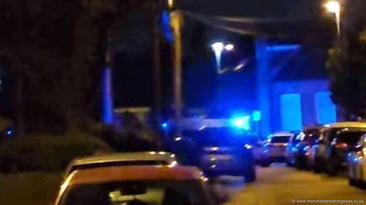 Police descend on Oldham and arrest four as 'screaming heard' on street