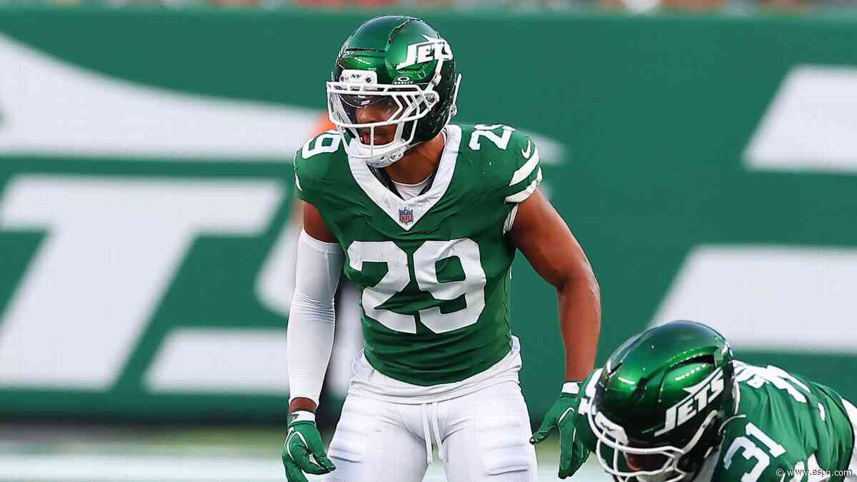 Fitzpatrick ready to rejoin Jets, help stop 20-game INT drought