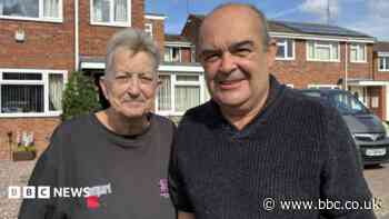 'Shameful' delays lead to people collecting own mail