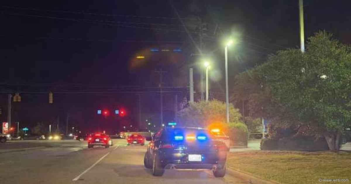 Man killed in shooting on Cliffdale Road in Fayetteville