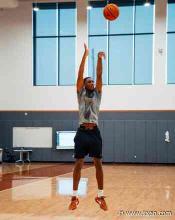Marcus Spears Jr. carving own path with Longhorns at 17