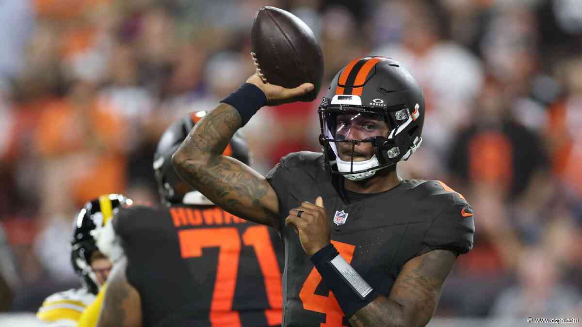 Follow live: Rodgers orchestrates methodical drive for TD and 2-point conversion to tie score late